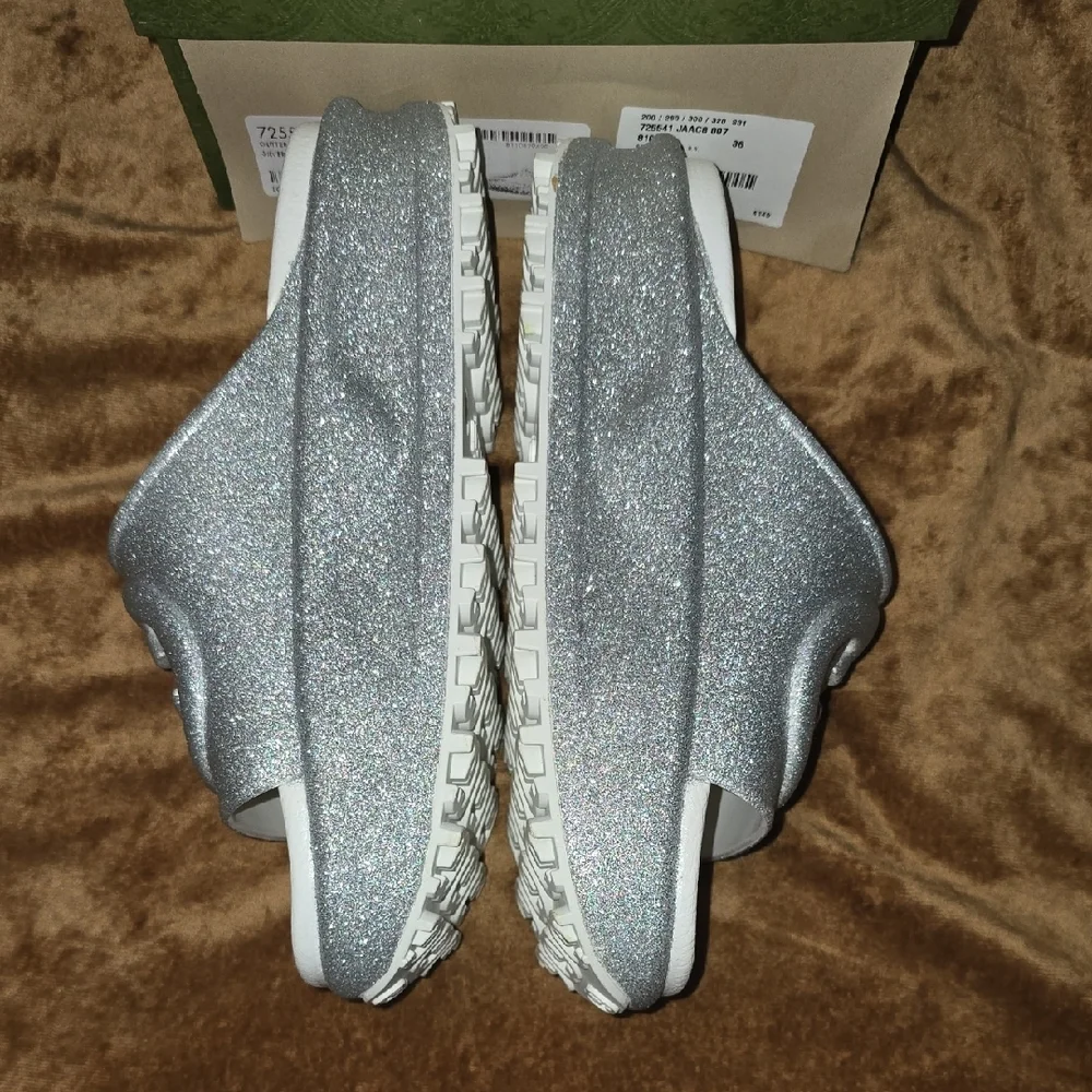 Gucci Glitter RubnerSandals with Embossed GG Logo Size 36(6) Womans - Picture 4 of 11
